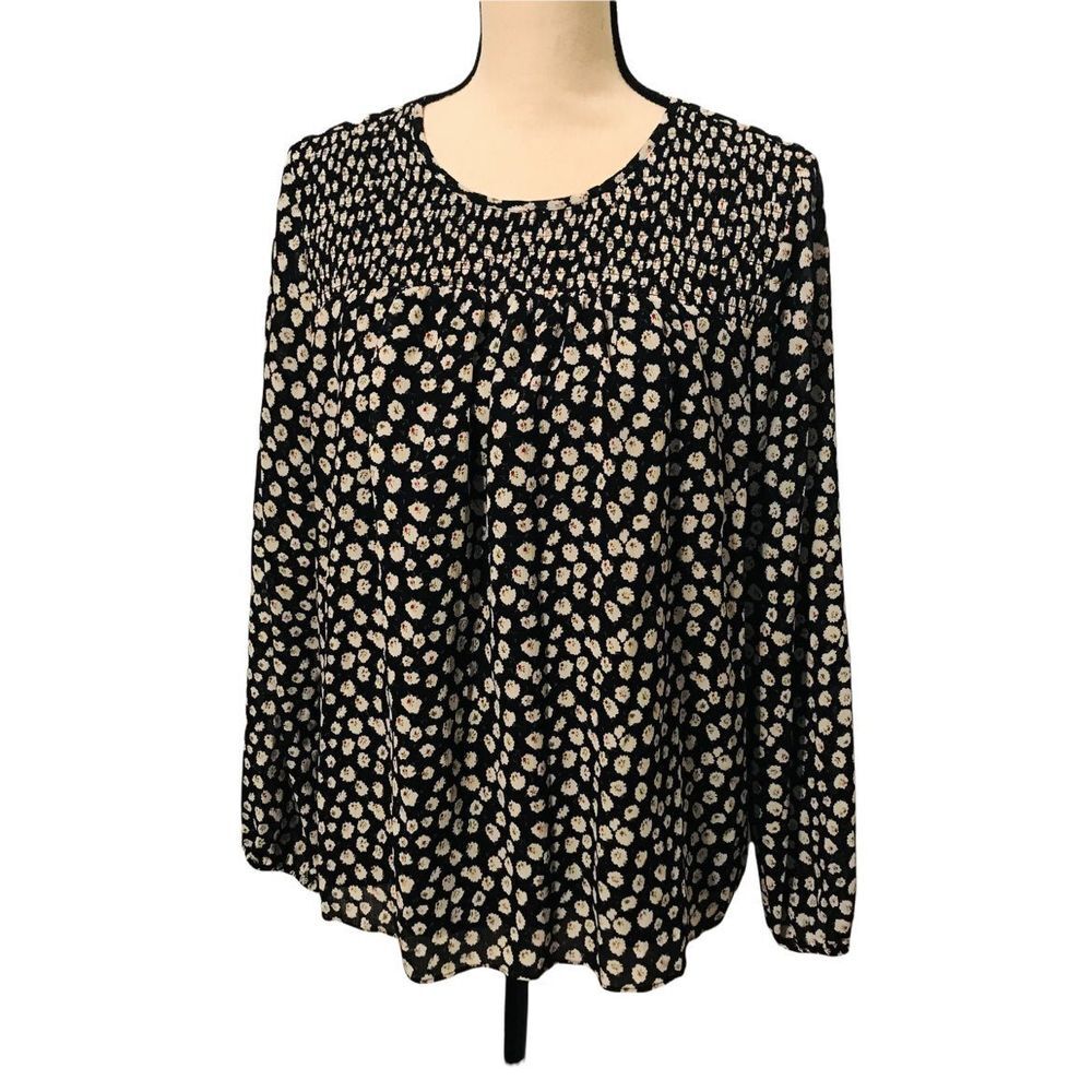 J. CREW OUTLET ladies size 12 blouse top Used in‎ good condition.